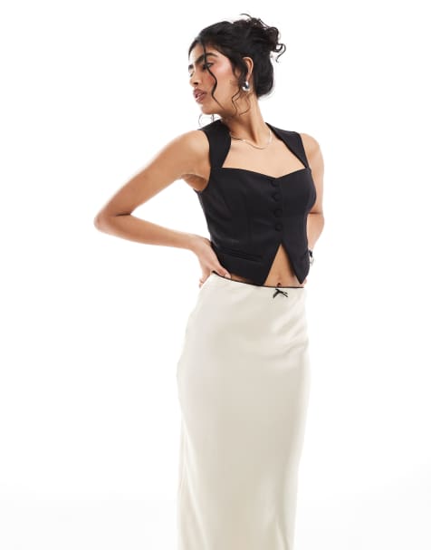 Bershka - Veston court avec décolleté en cœur - Noir - view 1
