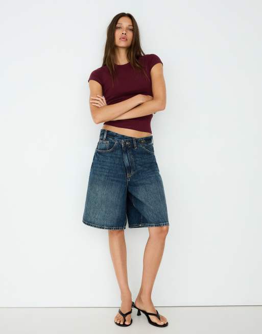 Bershka – Vinröd t-shirt med rund halsringning och korta ärmar, 4 av 6