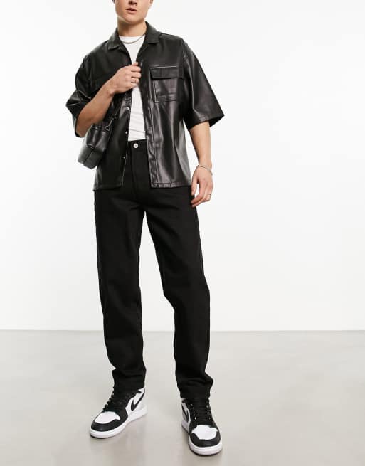 Bershka – Vintage-Jeans in Schwarz mit geradem Schnitt