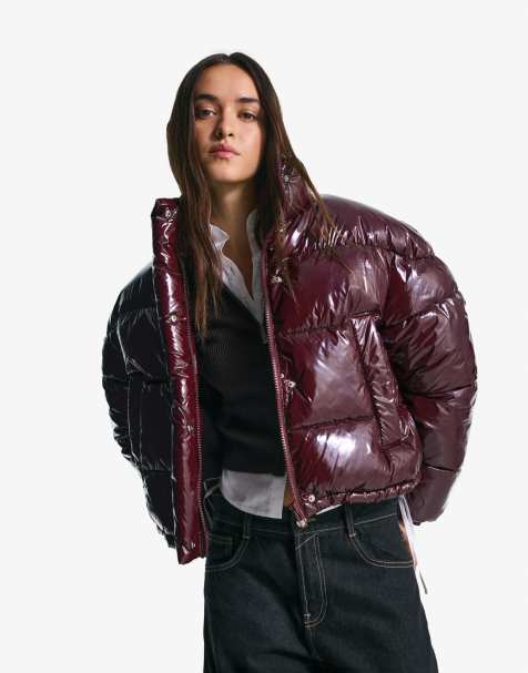 Bershka Vinyl-effect puffer jacket in burgundy - view 1