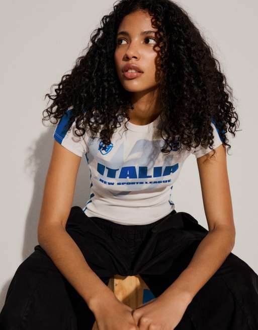Bershka – Vit t-shirt med korta ärmar och sportigt tryck i mesh, 2 av 5