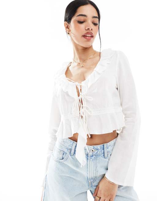 Bershka – Vit topp med volang