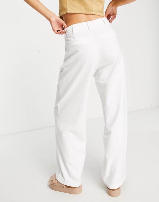 Bershka – Vita figursydda byxor med slouchy passform och låg midja, 2 av 4