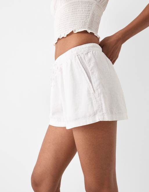 Bershka – Vita shorts i linnestil med knytmidja, 4 av 4