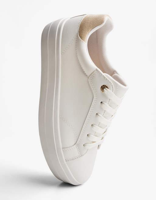 Bershka – Vita sneakers med kontrastfärgade detaljer, 2 av 4