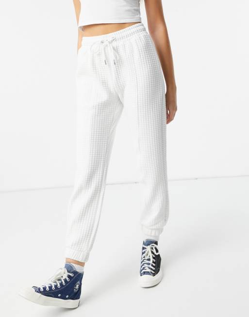 Bershka Waffle Jogger In White