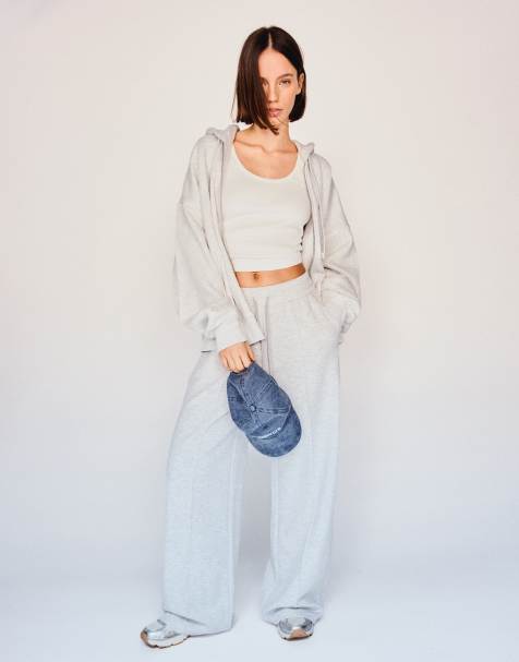 Bershka – Weiche Hose in Hellgrau mit weitem Bein - view 1