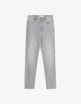 Bershka - Weiche Jeans in Hellgrau mit superhohem Bund und engem Schnitt