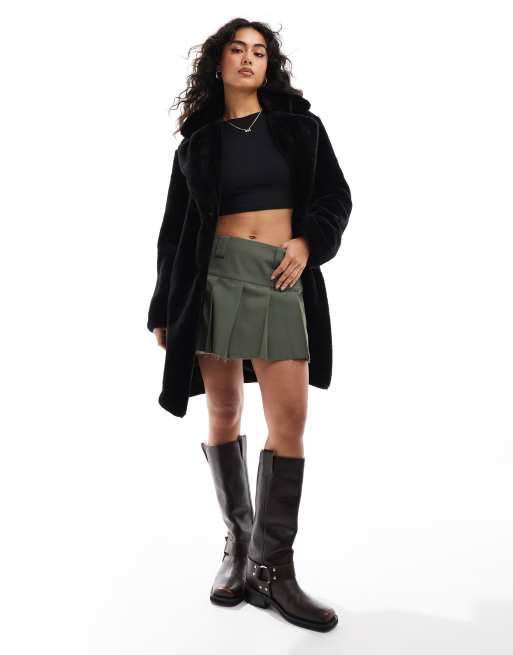 Bershka – Weicher Longline-Mantel aus Kunstpelz in Schwarz