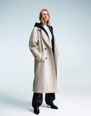 Bershka - Weicher Trenchcoat in Steingrau mit Gürtel-Neutral