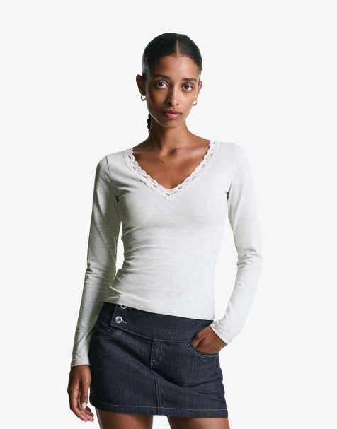 Bershka – Weiches, langärmliges T-Shirt aus Spitze in Hellgrau - view 1