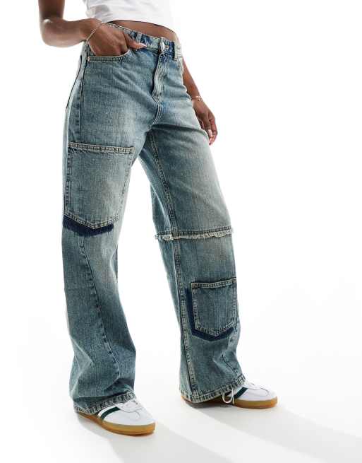 Bershka – Weit geschnittene Vintage-Jeans in heller Dirty-Waschung mit Taschendetail