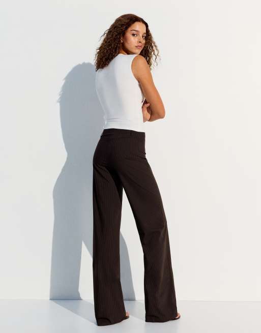 Bershka weite Hose in Braun, 2 von 5