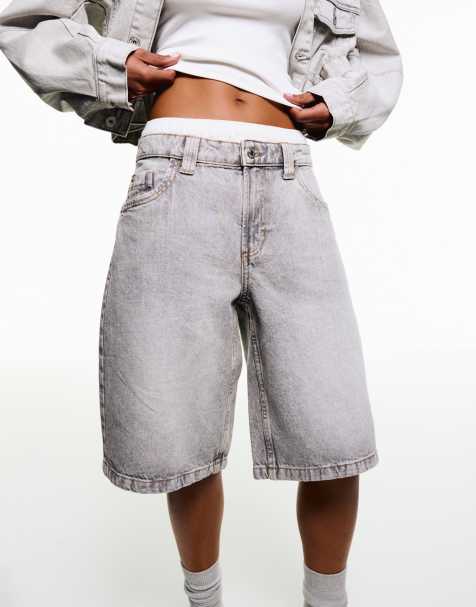 Bershka – Weite Jeansshorts in Hellgrau - view 1