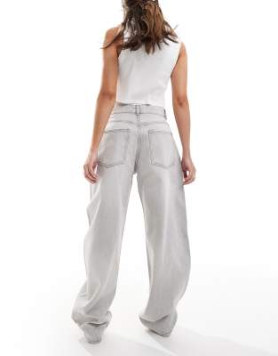 BERSHKA WIDE BALLOON LEG JEANS 