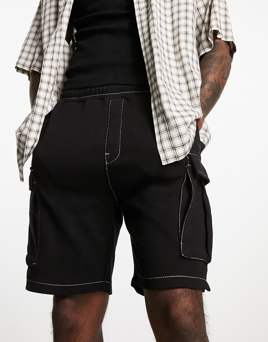 wide fit jersey cargo shorts with belt in black