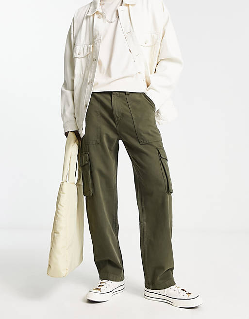 Bershka wide leg cargo pants in khaki | ASOS