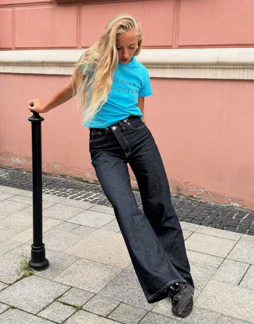 Bershka Wide-leg cross-waist jeans in blue, 3 of 5