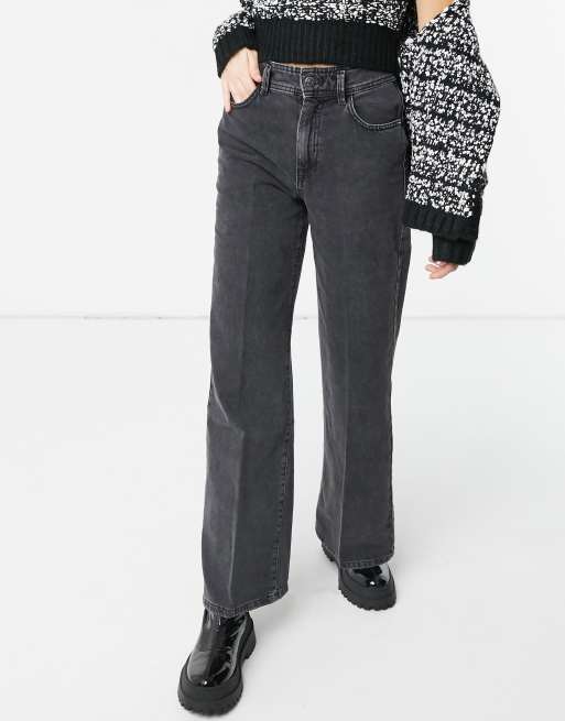 Bershka wide leg jean in washed black | ASOS