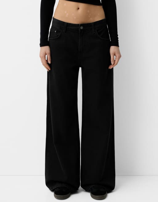 Bershka wide leg jeans in black, 2 of 4