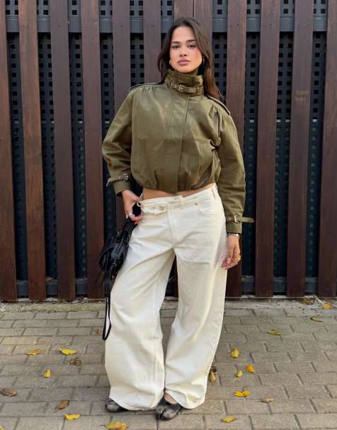 Bershka Wide-leg jeans in ecru
