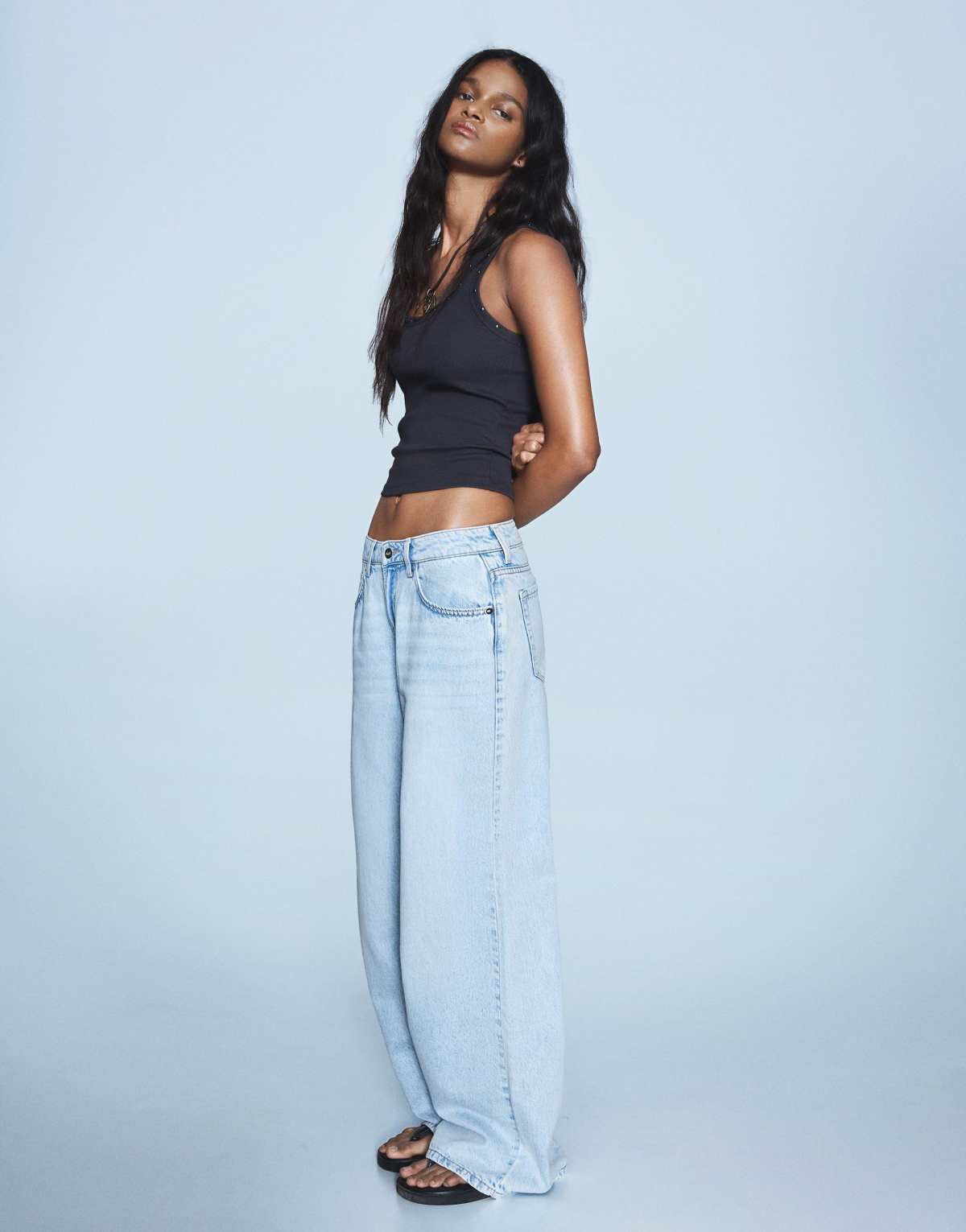 Bershka Wide-leg jeans in light bue