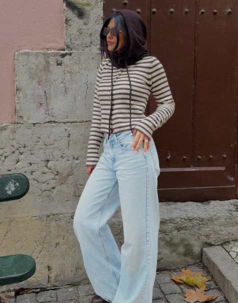 Bershka Wide-leg jeans in light bue
