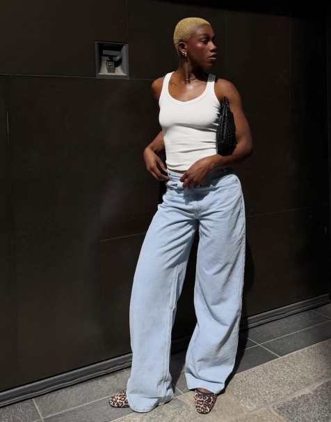 Bershka Wide-leg jeans in light bue - view 1