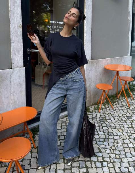 Bershka wide leg jeans in mid blue
