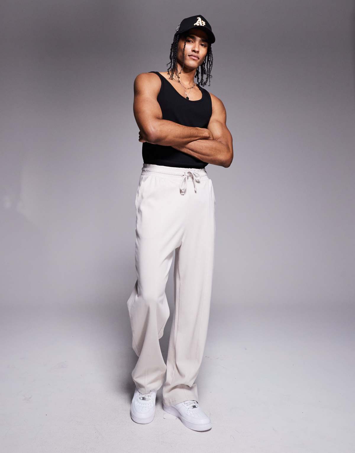 Bershka wide leg jogger in stone