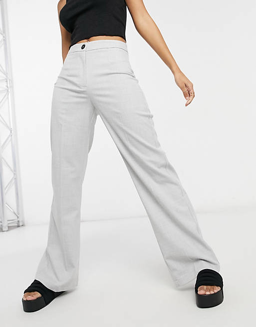 Trousers & Leggings Bershka wide leg relaxed tailored Dad trousers in light grey check 