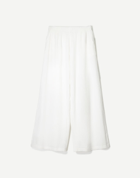 Bershka Wide-leg rustic double cloth trousers in white