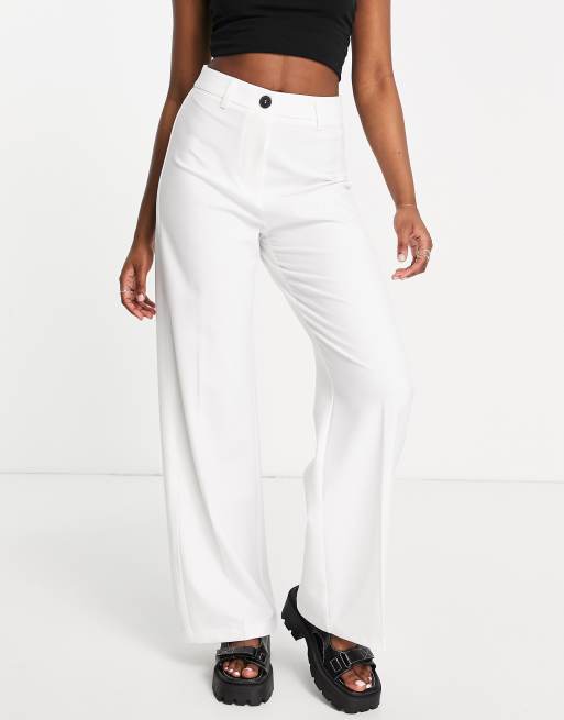 Bershka wide leg slouchy dad tailored pants in white | ASOS