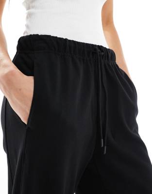 BERSHKA WIDE LEG SWEATPANTS 