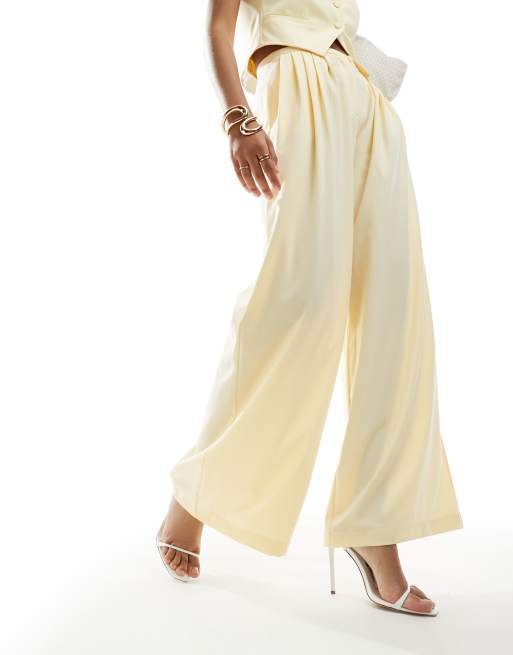Bershka wide leg tailored pants in butter (part of a set), 3 of 5