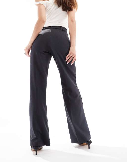 Bershka wide leg tailored pants in charcoal, 4 of 5