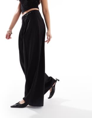 wide leg tailored pants with belt detail in black