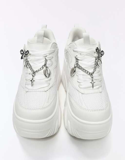 Bershka XL platform sneakers med vedhæng i hvid, 6 af 7