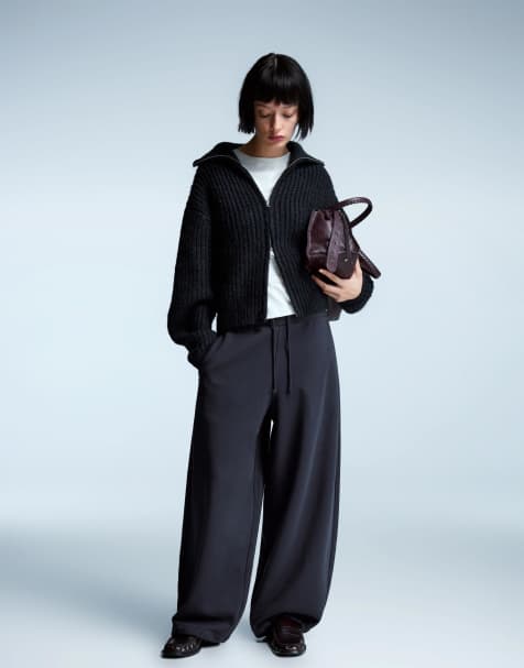 Bershka - Zachte broek met wijde ronde pijpen en stoppers in marineblauw - view 1