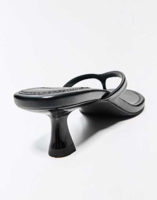 Bershka – Zehenstegsandalen in Schwarz mit Absatz, 3 von 4