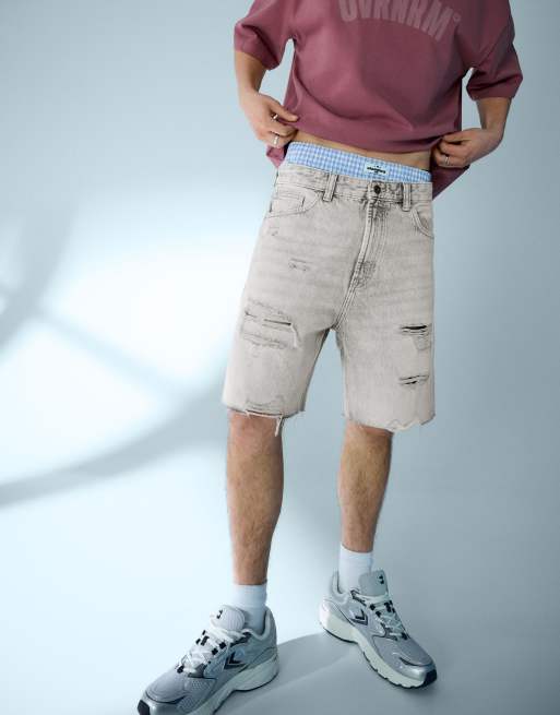 Bershka – Zerrissene Jeans-Bermudashorts in Hellgrau, 3 von 4