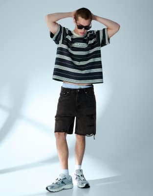 Zerrissene Jeans-Bermudashorts in Schwarz Schwarz 40