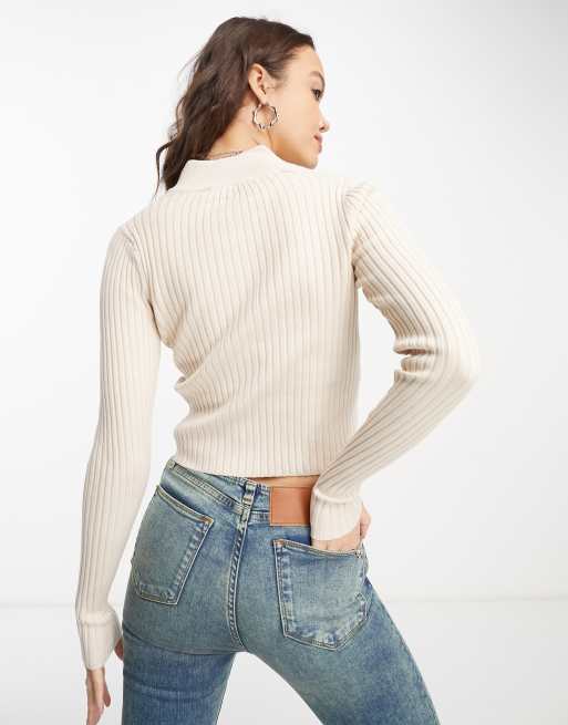 Bershka zip up knitted top in ecru, 4 of 4