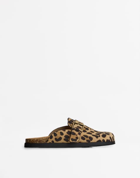 Bershka - Zoccoli marroni con fibbia e stampa animalier - view 1