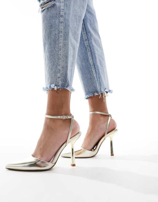 Bershka – Złote metaliczne czółenka na obcasie z paskiem za kostką