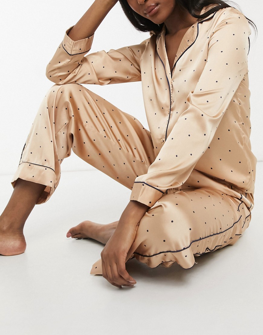 фото Бежевая атласная пижама в горошек vero moda-бежевый