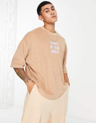 фото Бежевая oversized-футболка из махровой ткани с вышивкой "new york city" asos design-светло-бежевый цвет