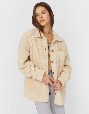 Рубашки и блузки  Asos Бежевая рубашка навыпуск с воротником «борг» Stradivarius-Neutral