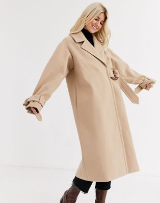 фото Бежевое пальто с контрастными строчками и пряжкой asos design-бежевый