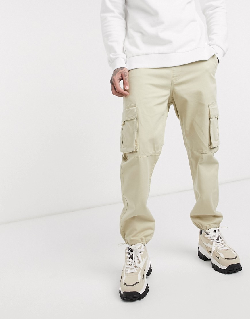фото Бежевые брюки карго со шнурком на талии bershka-бежевый